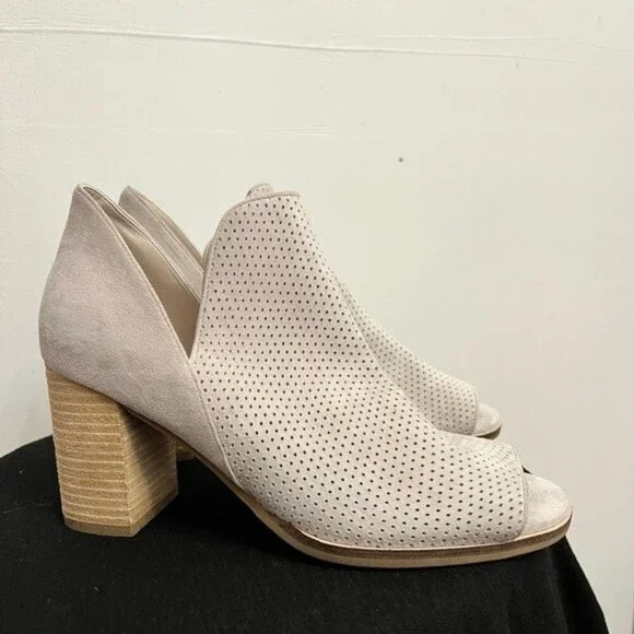 NWOT Cole Hann Shiloh Ankle Booties - Picture 4 of 7